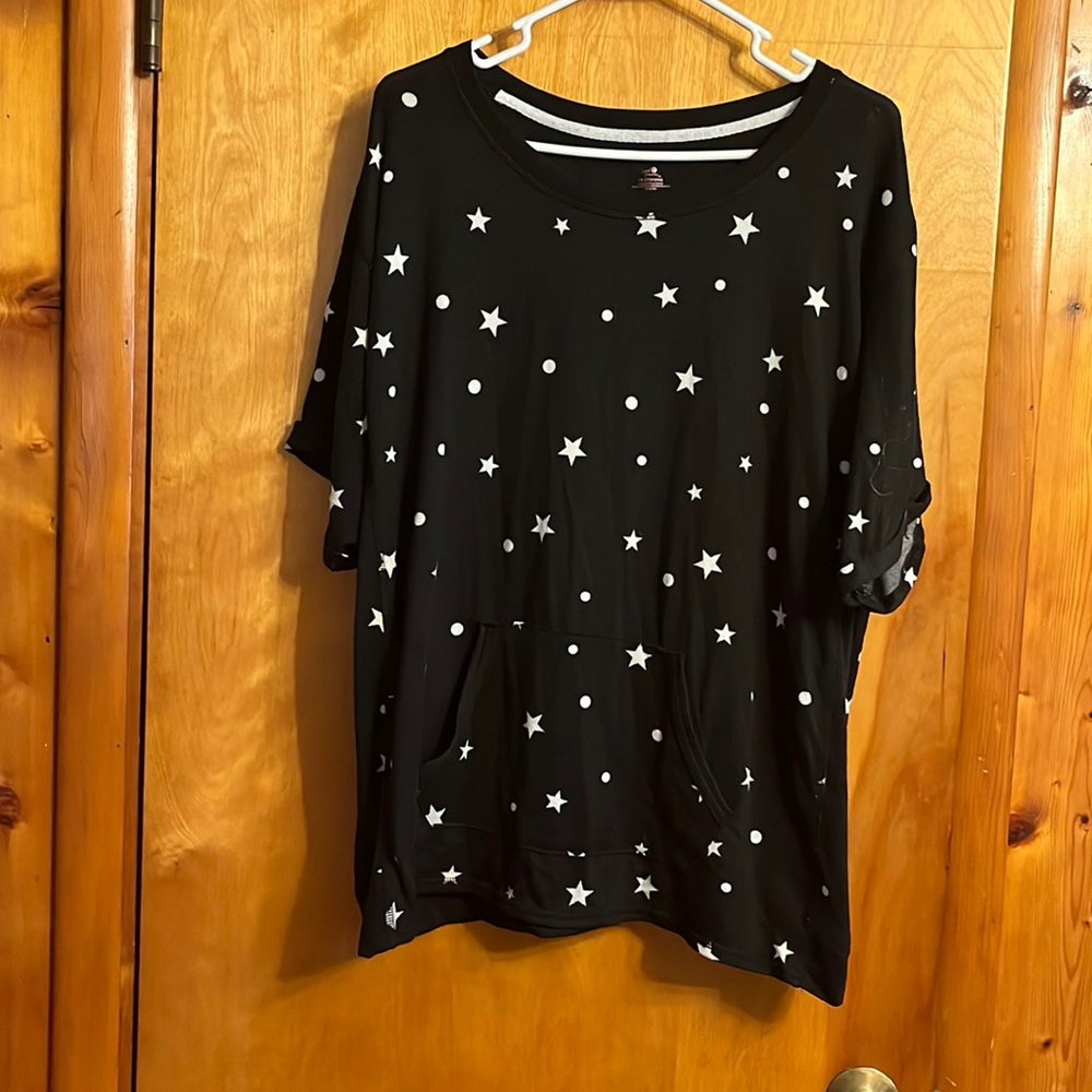 Black T-shirt With Stars and Circles Size 3X